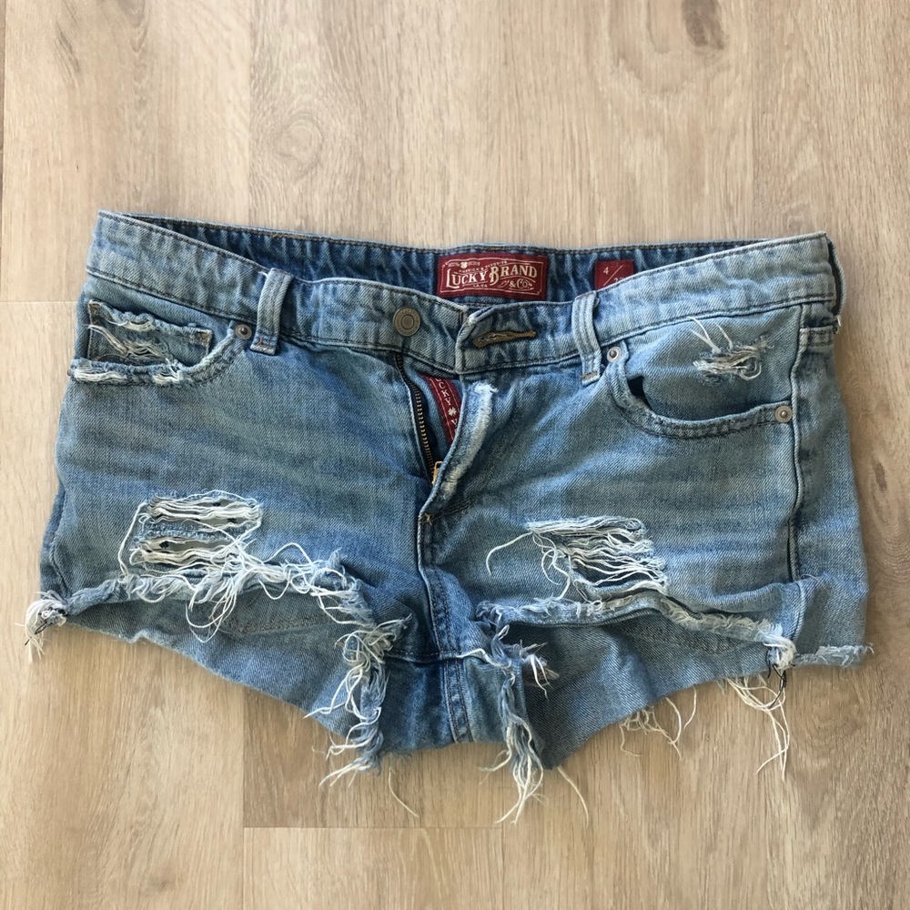 Lucky brand cutoff denim shorts size 4/27